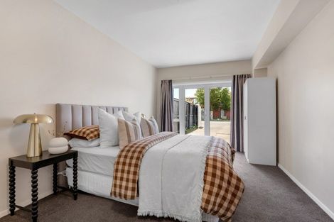 Photo of property in 1/33 Searells Road, Strowan, Christchurch, 8052
