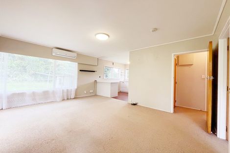 Photo of property in 2/53 Ayton Drive, Totara Vale, Auckland, 0629