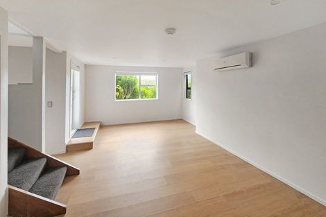 Photo of property in 34 Sheridan Terrace, Johnsonville, Wellington, 6037