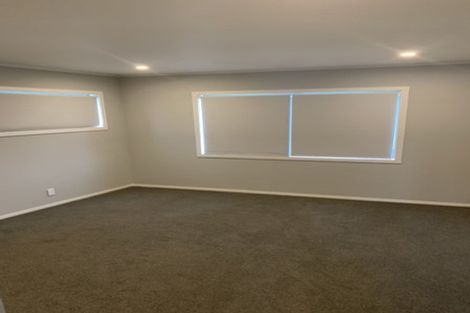 Photo of property in 19 Maude Street, Riverhead, 0820