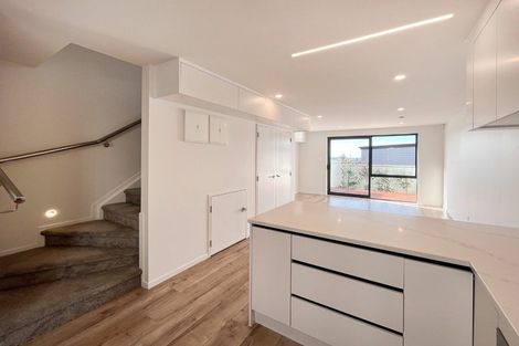 Photo of property in 6/737 East Coast Road, Browns Bay, Auckland, 0630