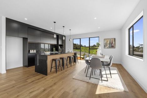 Photo of property in 27 Mahi Road, Helensville, 0800