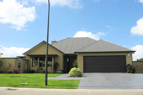 Photo of property in 6 Cathcart Crescent, Prebbleton, 7604