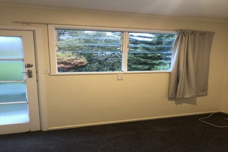Photo of property in 23 Hogans Road, Glenfield, Auckland, 0629