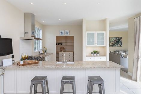 Photo of property in 16 Worsleys Road, Cracroft, Christchurch, 8025
