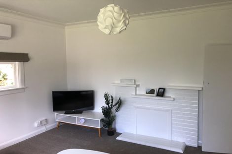 Photo of property in 12 Karina Terrace, Roslyn, Palmerston North, 4414
