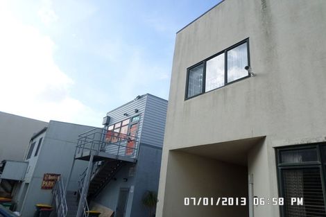 Photo of property in 469 Lake Road, Takapuna, Auckland, 0622