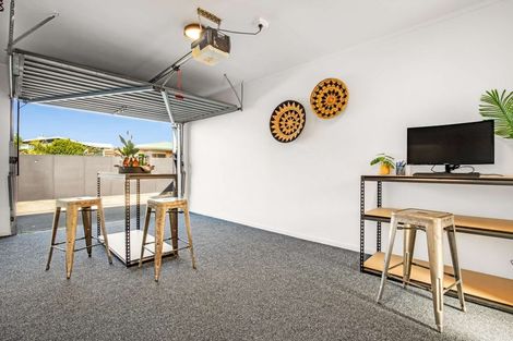 Photo of property in 207b Ngatai Road, Otumoetai, Tauranga, 3110