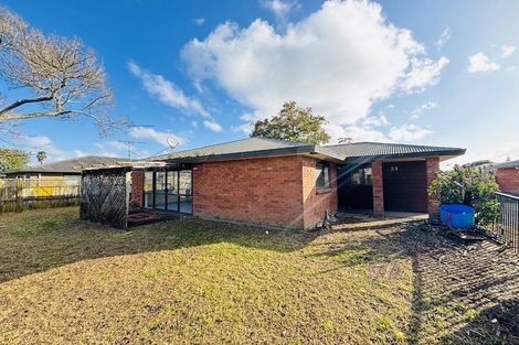 Photo of property in 21 Robertson Road, Favona, Auckland, 2024