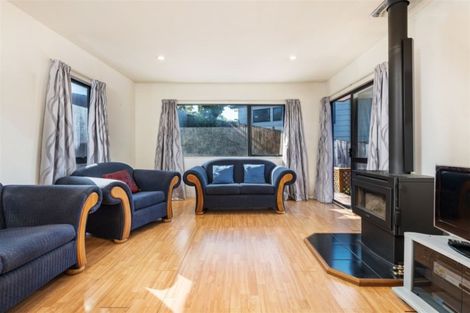 Photo of property in 34 Garton Drive, Massey, Auckland, 0614