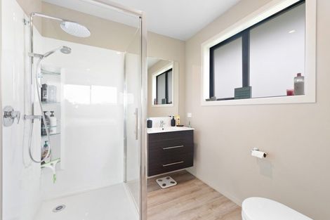 Photo of property in 11 Tui Place, Edendale, Wyndham, 9893