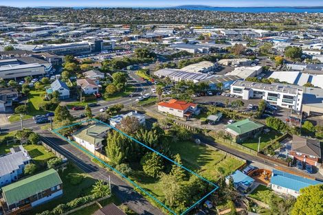 Photo of property in 19 View Road, Glenfield, Auckland, 0627