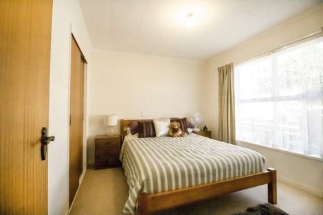 Photo of property in 1a Huata Place, West End, Palmerston North, 4412