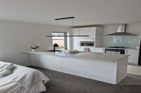 Photo of property in 16 Kutukutu Street, Takanini, 2112