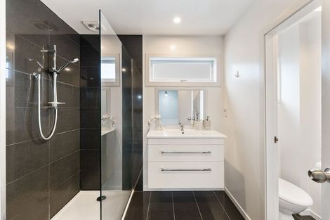 Photo of property in 78a Holly Road, Saint Albans, Christchurch, 8014