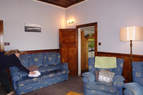 Photo of property in 11 Lincoln Street, Patea, 4520