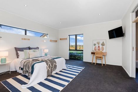 Photo of property in 585 Coutts Island Road, Coutts Island, Christchurch, 7670