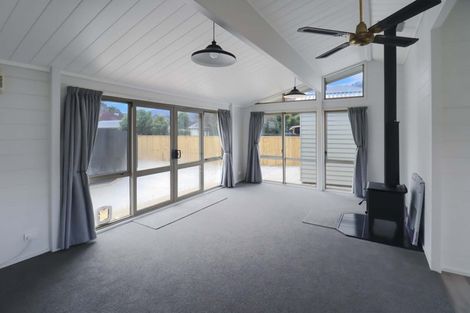 Photo of property in 25a Gibbs Crescent, Wainuiomata, Lower Hutt, 5014