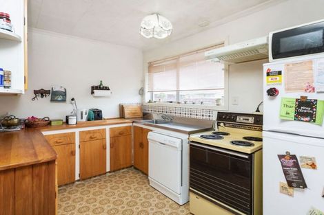 Photo of property in 28 Compton Street, Woolston, Christchurch, 8062