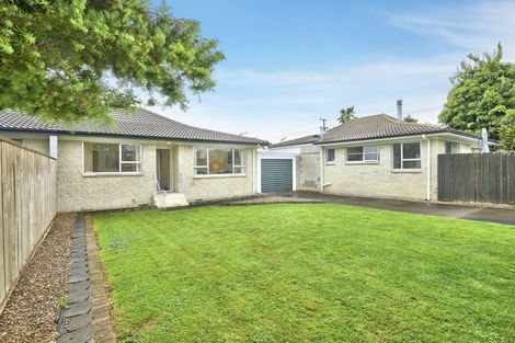 Photo of property in 33 Mccrystal Avenue, Eastern Beach, Auckland, 2012