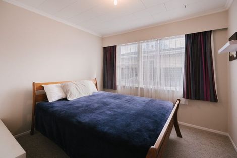 Photo of property in 69 Wikiriwhi Crescent, Awapuni, Palmerston North, 4412