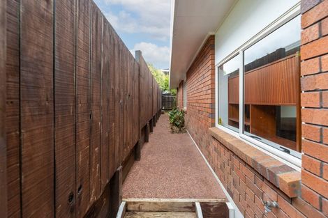 Photo of property in 25 Spinnaker Drive, Te Atatu Peninsula, Auckland, 0610