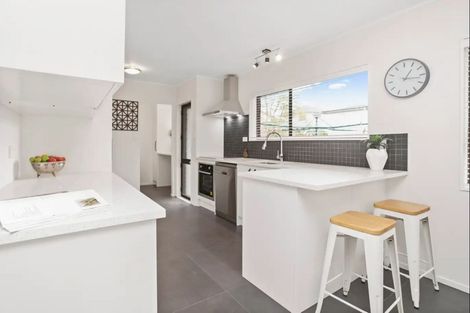 Photo of property in 303a/2 Great North Road, Henderson, Auckland, 0612