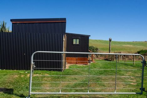 Photo of property in 19 Monkey Island Road, Orepuki, Riverton, 9881