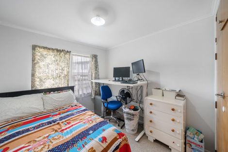 Photo of property in 10 Holden Place, Manukau, Auckland, 2025
