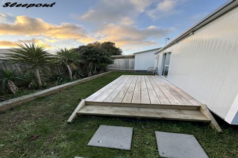 Photo of property in 7 Ross Grove, Paraparaumu, 5032