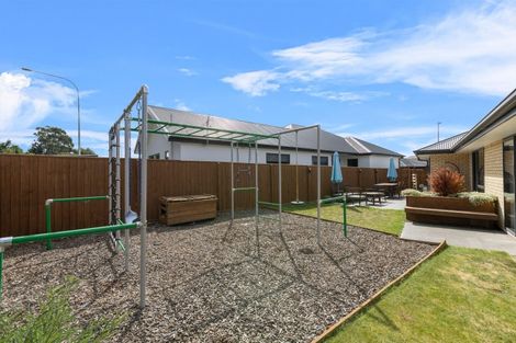 Photo of property in 17 Tara Crescent, Woodend, 7610