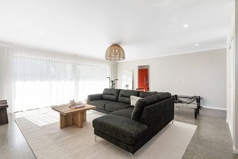 Photo of property in 11 Commodores Close, Coastlands, Whakatane, 3120