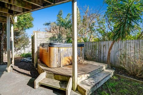 Photo of property in 105 Alec Craig Way, Gulf Harbour, Whangaparaoa, 0930