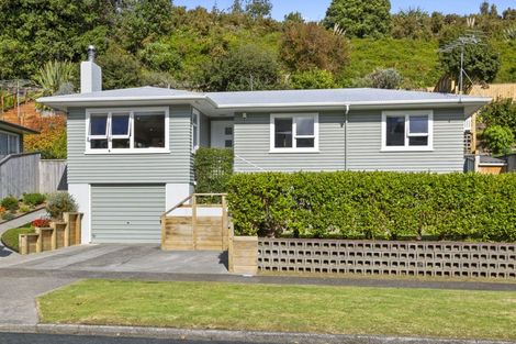 Photo of property in 16 Whakawhiti Street, Marfell, New Plymouth, 4310