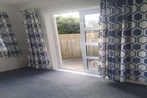 Photo of property in 5 Harland Street, Brooklyn, Wellington, 6021