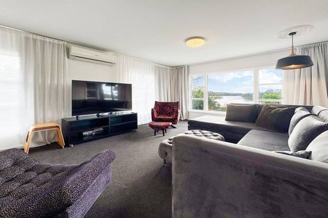 Photo of property in 36 Renata Crescent, Te Atatu Peninsula, Auckland, 0610