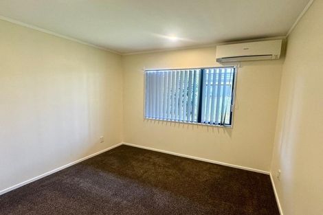 Photo of property in 24a Reeves Road, Pakuranga, Auckland, 2010