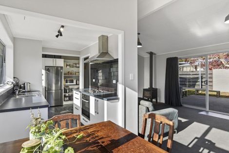 Photo of property in 5 Tainui Terrace, Inglewood, 4330