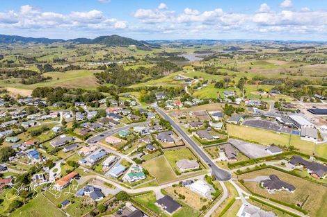 Photo of property in 15 Calla Street, Maungaturoto, 0520