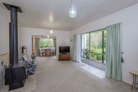 Photo of property in 12 Poneke Drive, Waikanae, 5036
