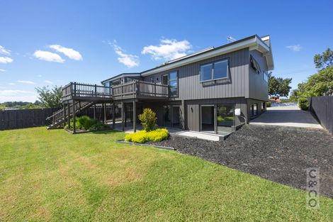 Photo of property in 19 Maude Street, Riverhead, 0820