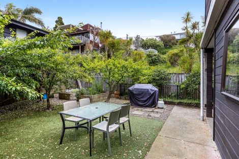 Photo of property in 5/3 Swann Beach Road, Stanmore Bay, Whangaparaoa, 0932