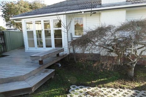 Photo of property in 3 Mackenzie Street, Te Atatu South, Auckland, 0610