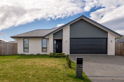 Photo of property in 6 Bob Reid Crescent, Darfield, 7571