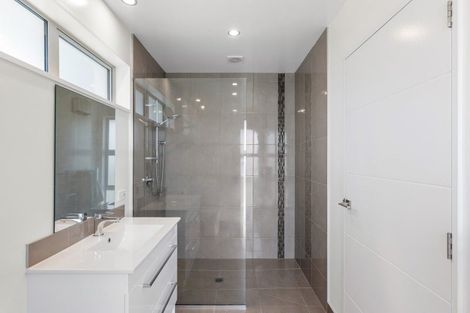 Photo of property in 22 Pemberton Drive, Darfield, 7510