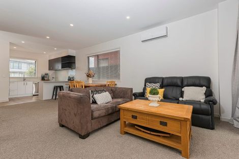 Photo of property in 56 Jane Maree Road, Kumeu, 0810