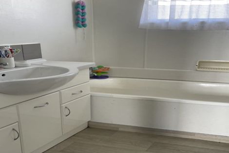 Photo of property in 23 Gallony Avenue, Massey, Auckland, 0614