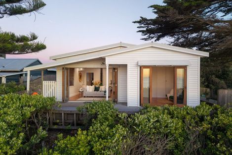 Photo of property in 245 Rosetta Road, Raumati Beach, Paraparaumu, 5032