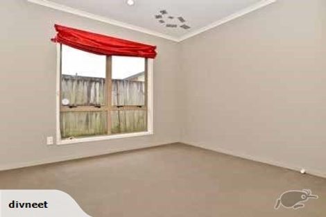 Photo of property in 13 Whitford Place, Rototuna North, Hamilton, 3210