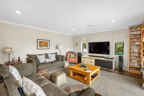 Photo of property in 6 Burnfield Way, Levin, 5510